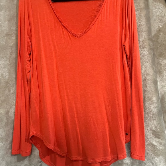 ABERCROMBIE & FITCH ESSENTIALS - Picture 8 of 14